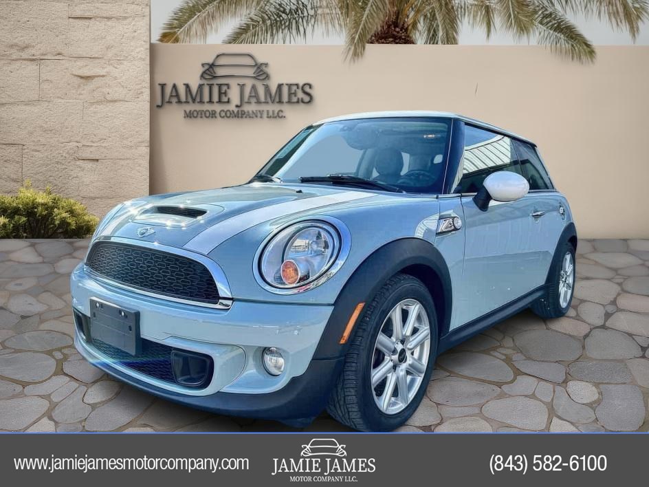 2013 MINI Cooper S's photo