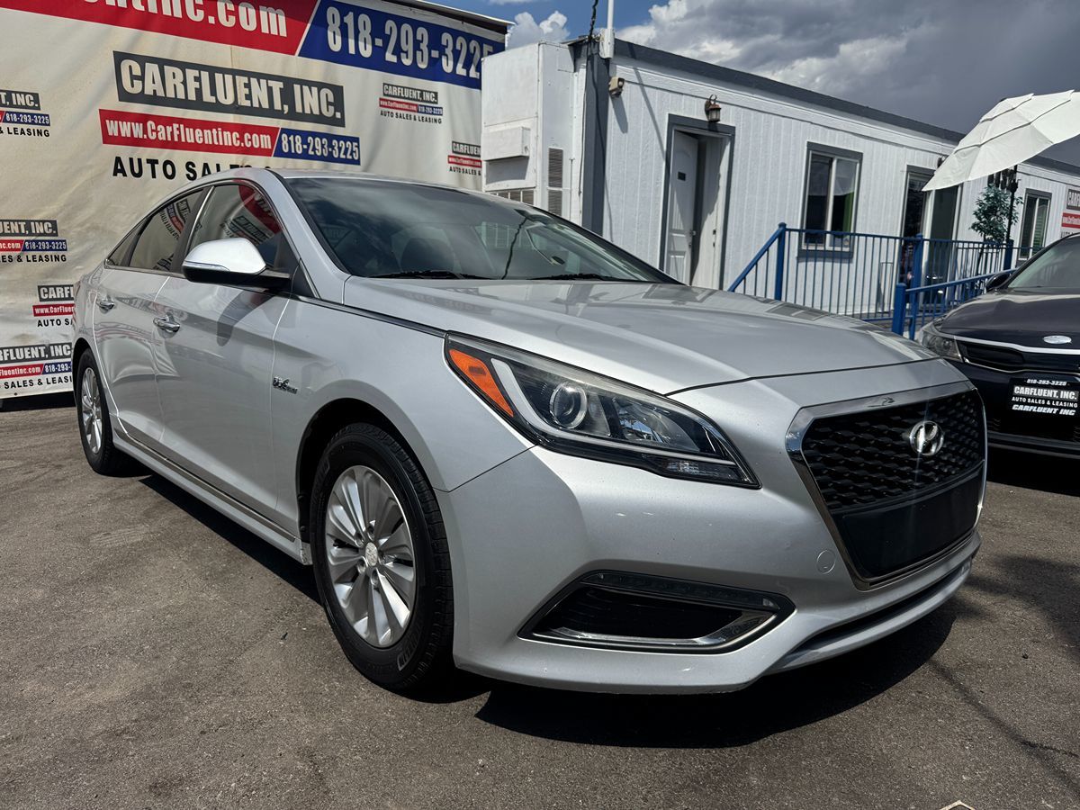 2016 Hyundai Sonata Hybrid Base's photo