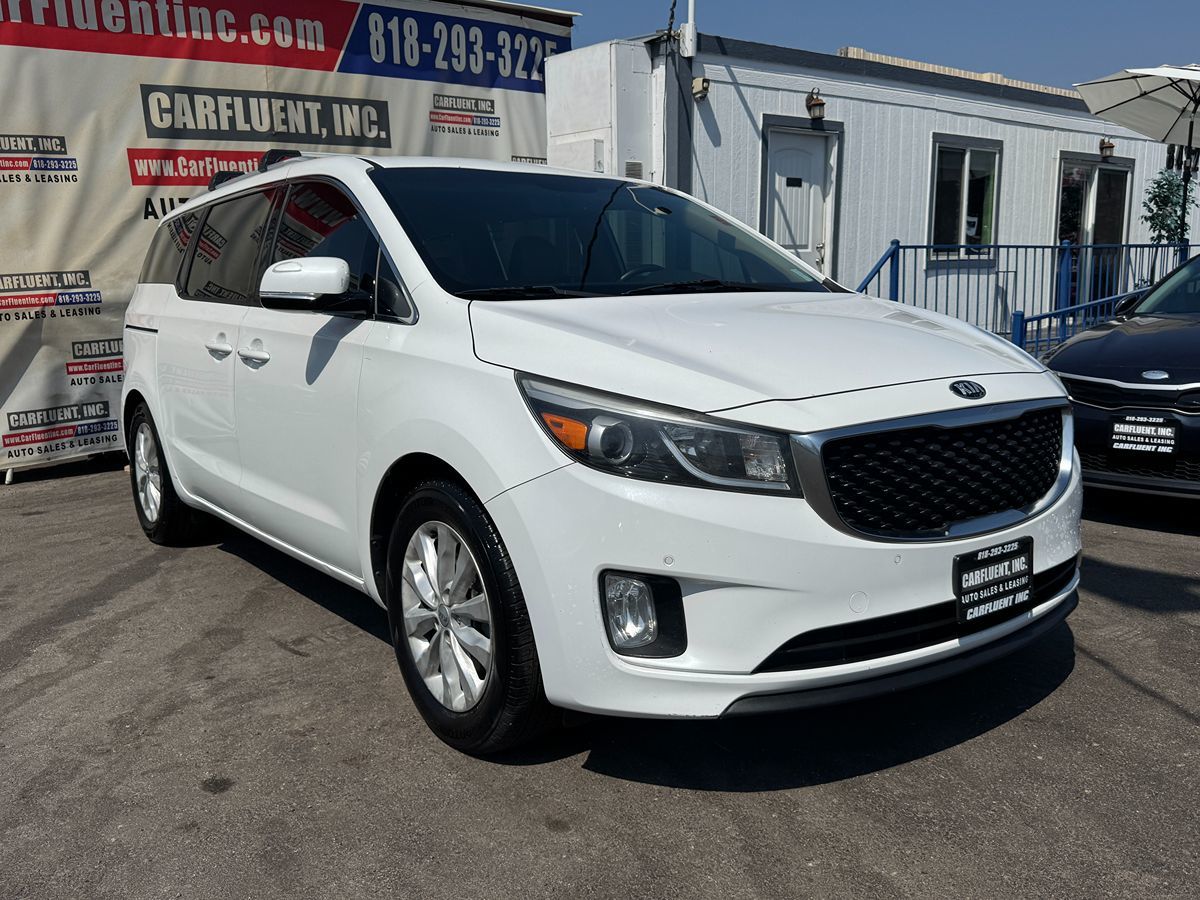 2017 Kia Sedona EX's photo