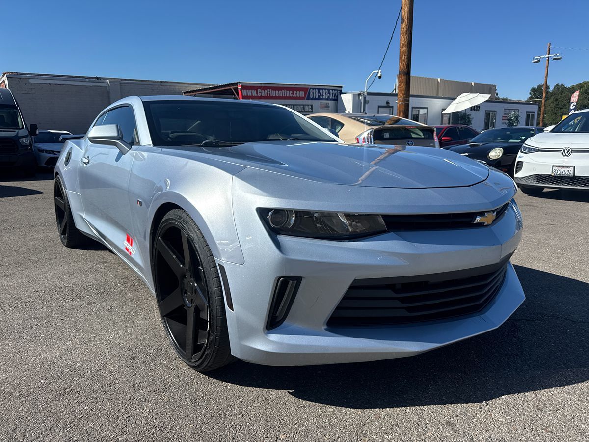 2017 Chevrolet Camaro 1LT's photo