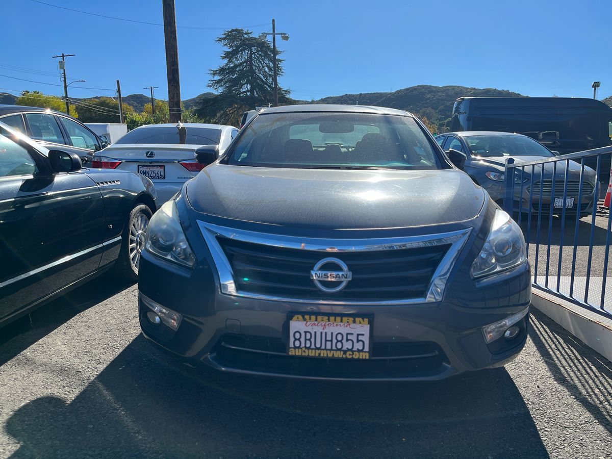 2013 Nissan Altima Sedan SV's photo