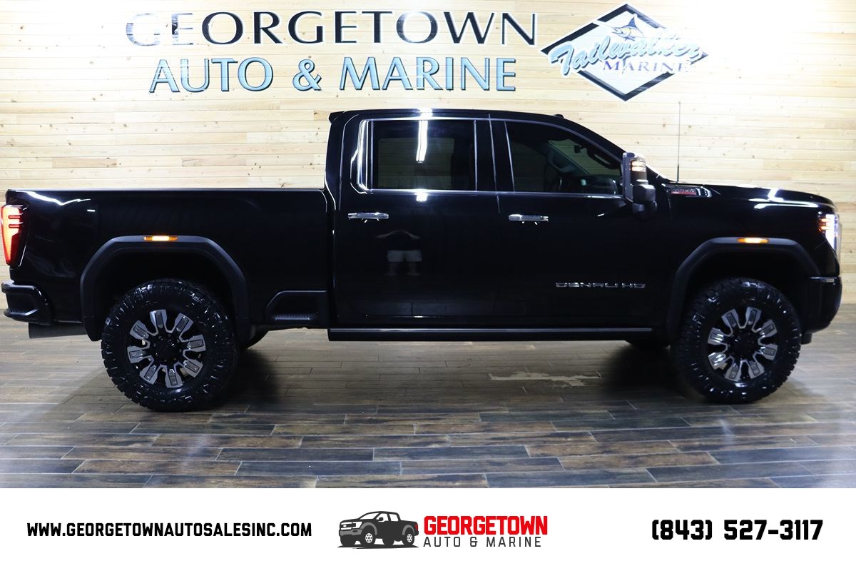 2024 GMC Sierra 2500HD Denali's photo