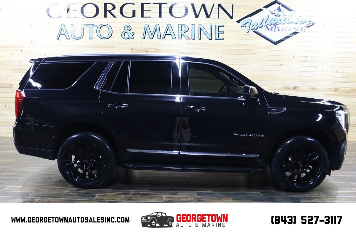 2021 GMC Yukon SLT's photo