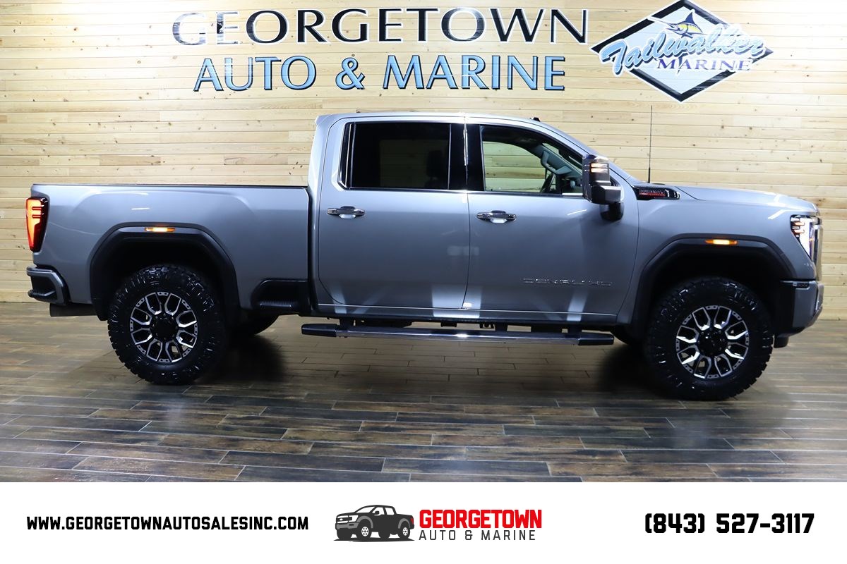 2024 GMC Sierra 2500HD Denali's photo