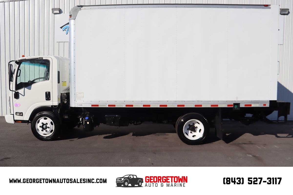 2016 Isuzu NQR's photo