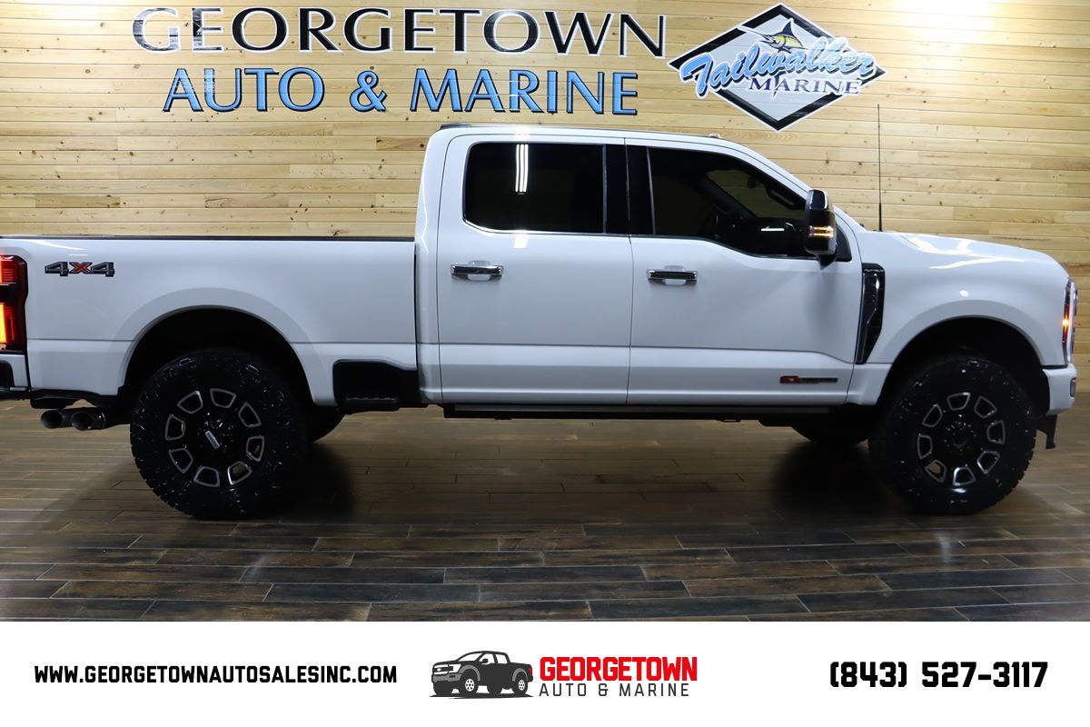 2024 Ford F-250 Super Duty Platinum's photo