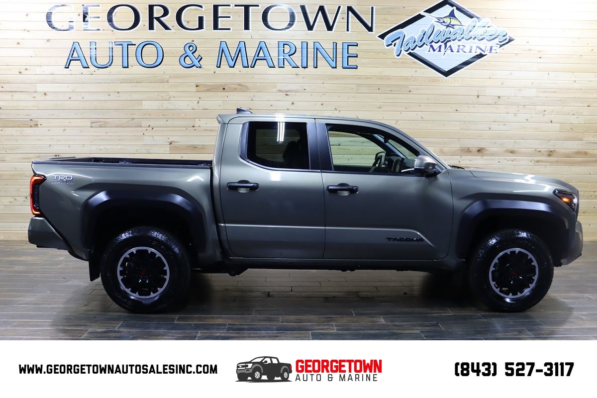 2024 Toyota Tacoma TRD Off Road's photo