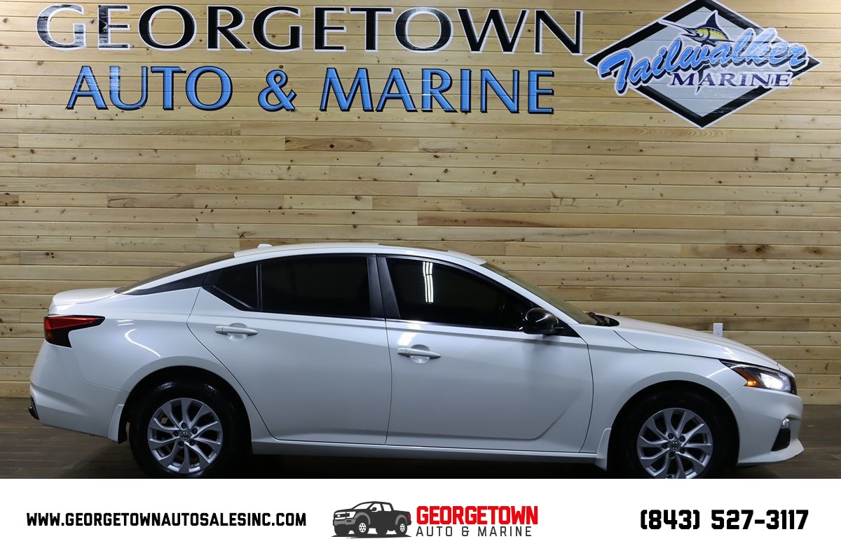 2020 Nissan Altima SR