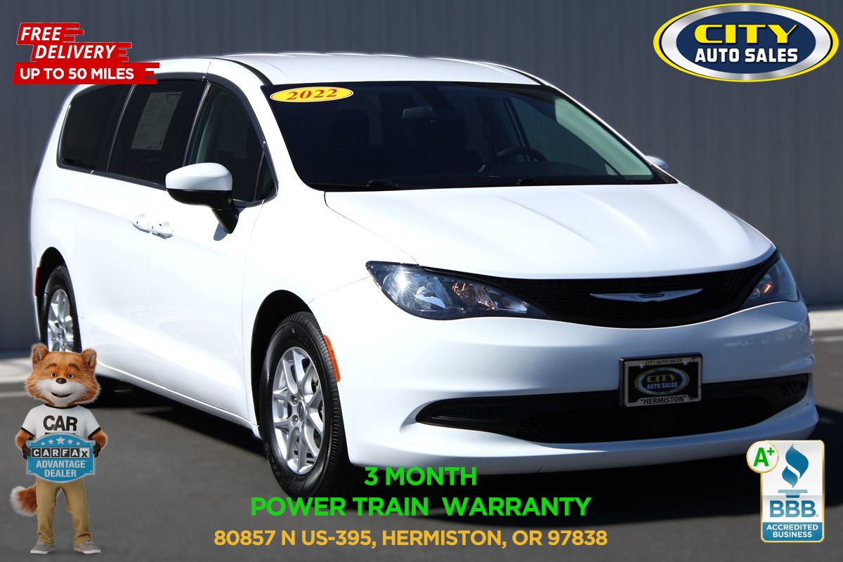 2022-Chrysler-Voyager-LX's photo