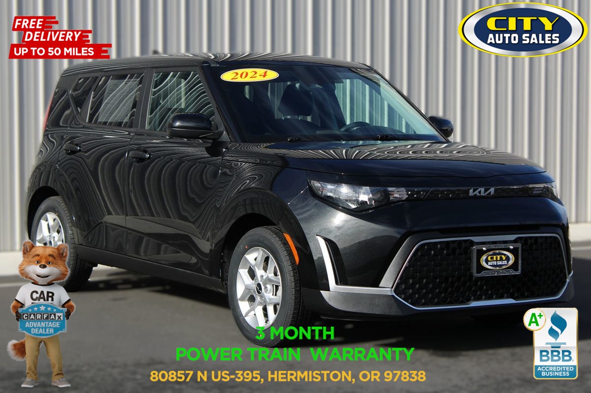 2024 Kia Soul LX's photo