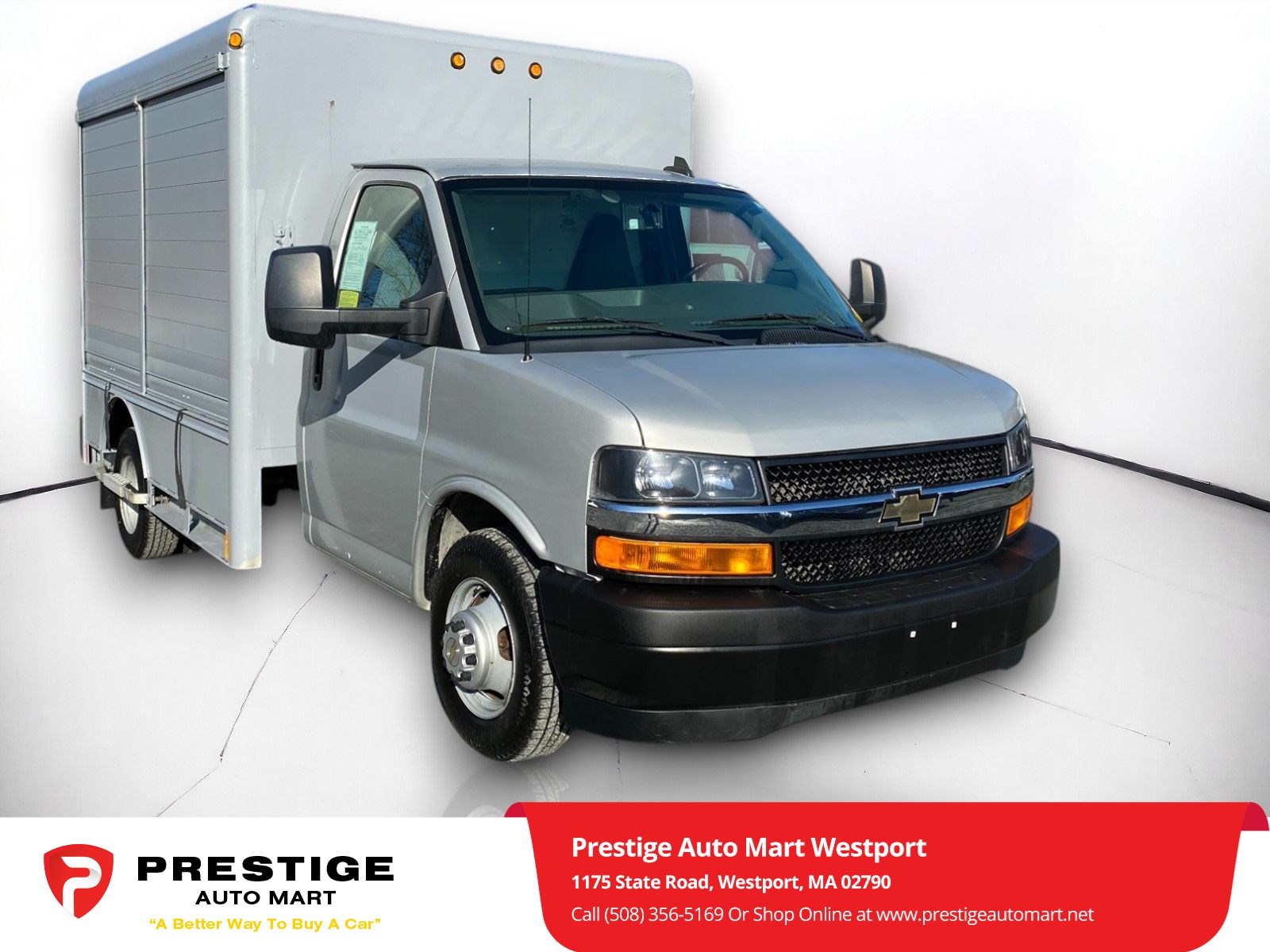 2017 Chevrolet Express Cutaway Base's photo
