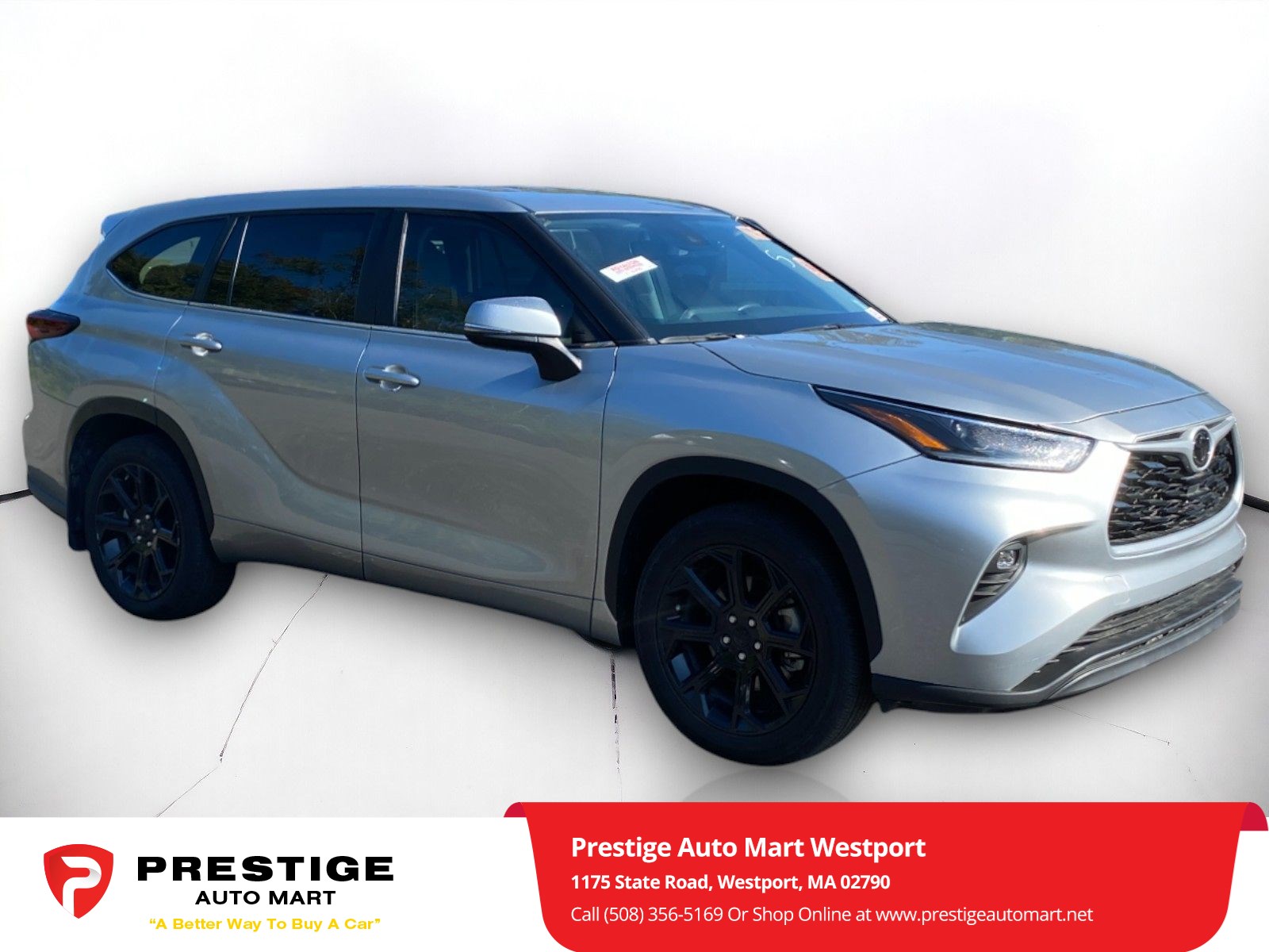 2024 Toyota Highlander LE's photo