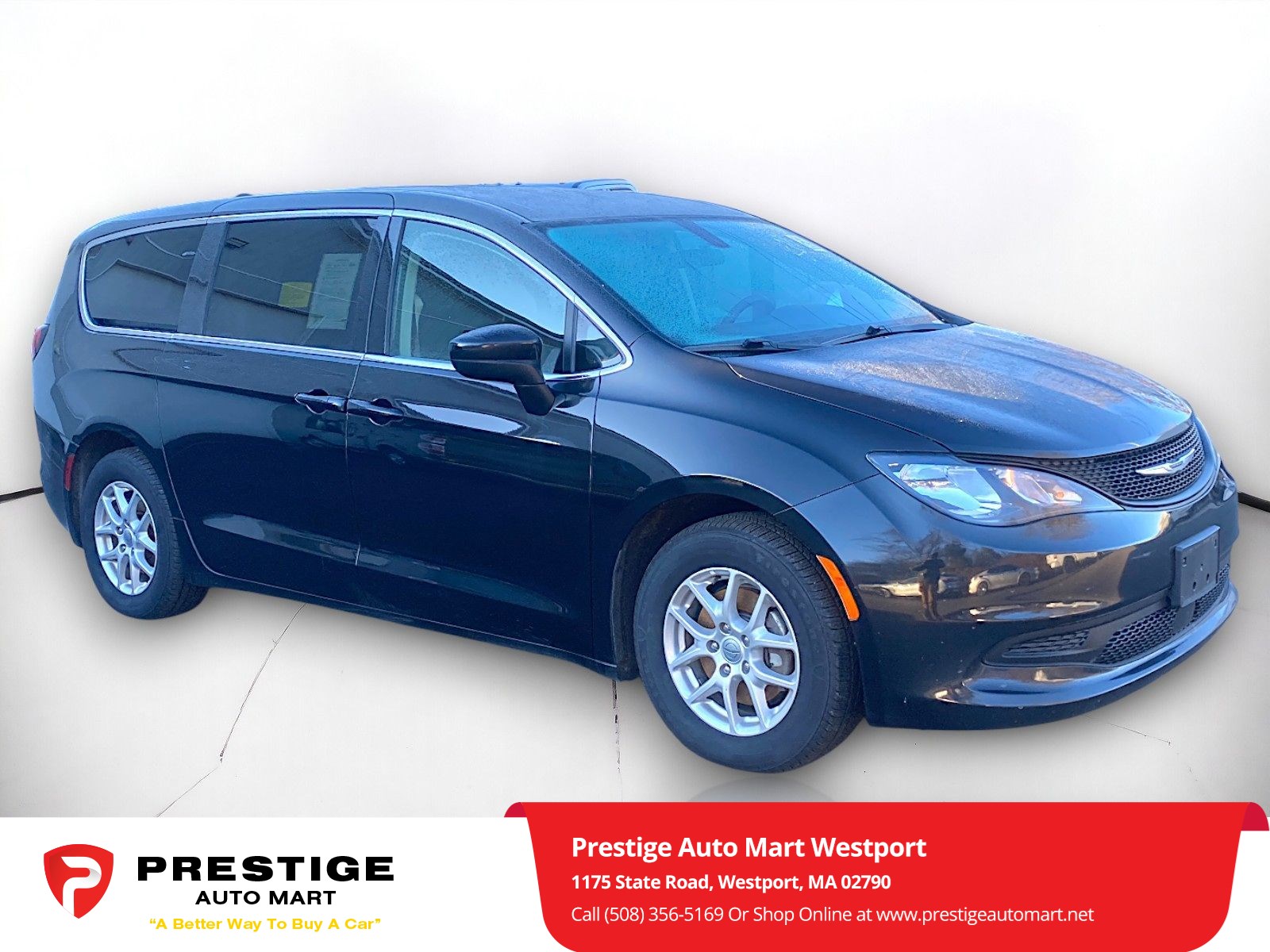 2021 Chrysler Voyager LX's photo