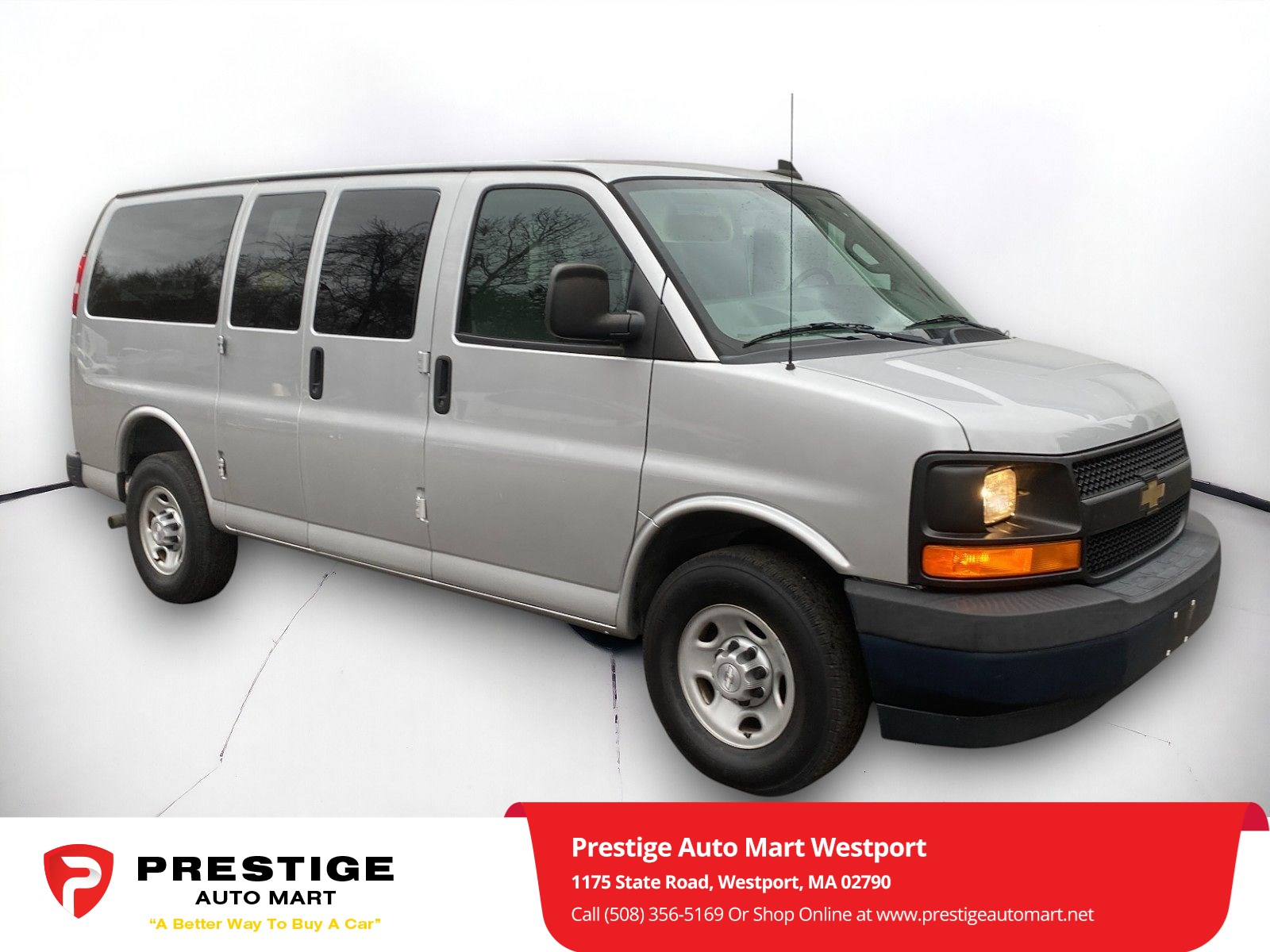 2017 Chevrolet Express Passenger LS's photo