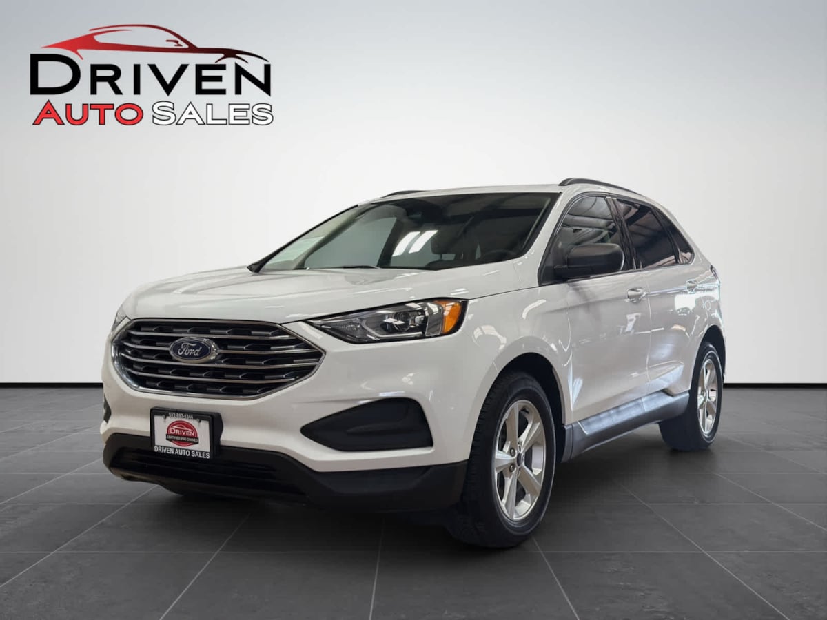 2022 Ford Edge SE's photo