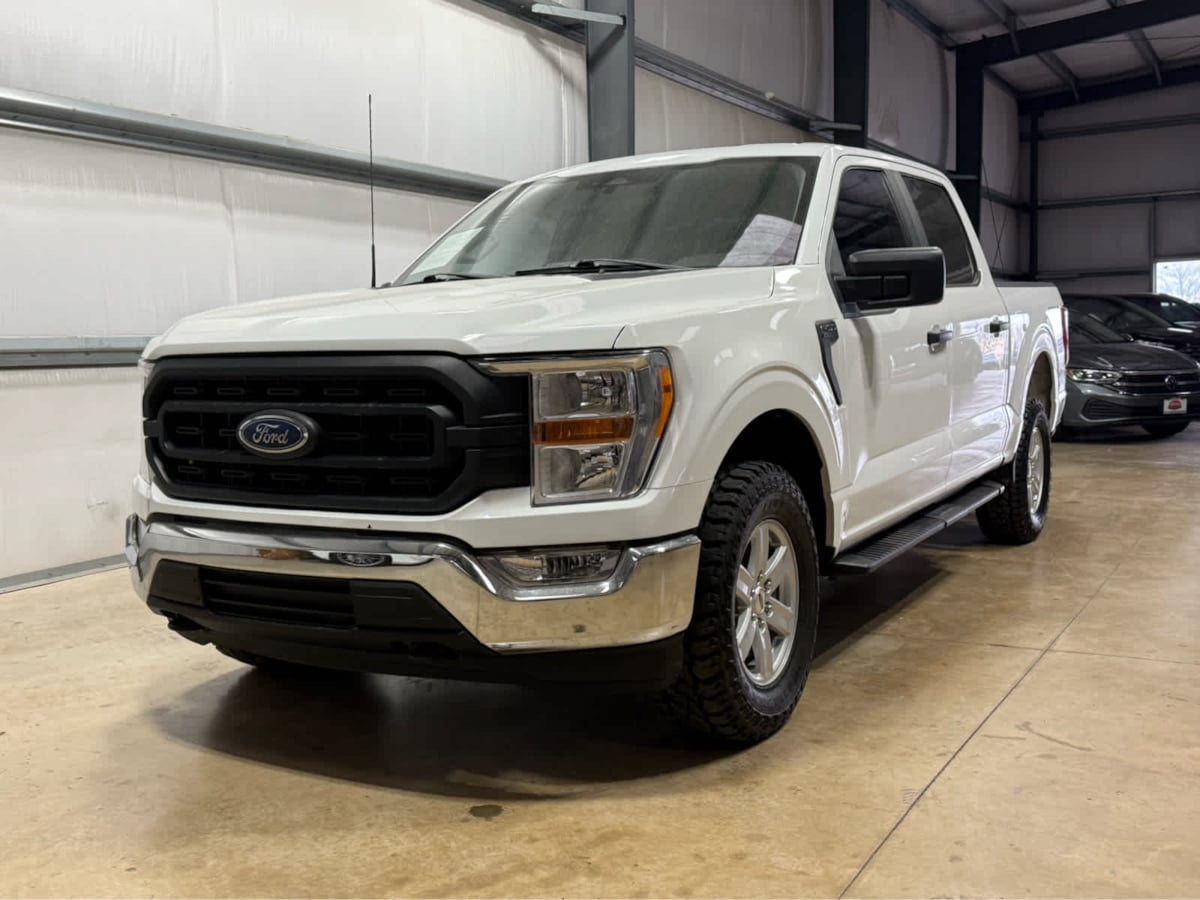 2022 Ford F-150 XL's photo