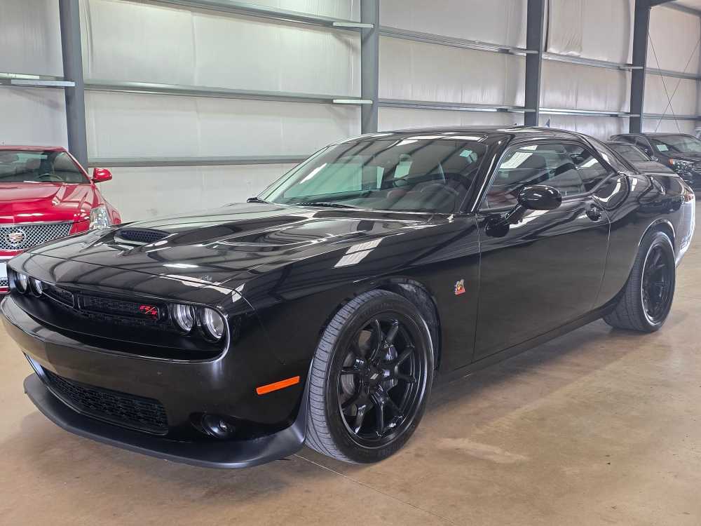 2023 Dodge Challenger R/T's photo