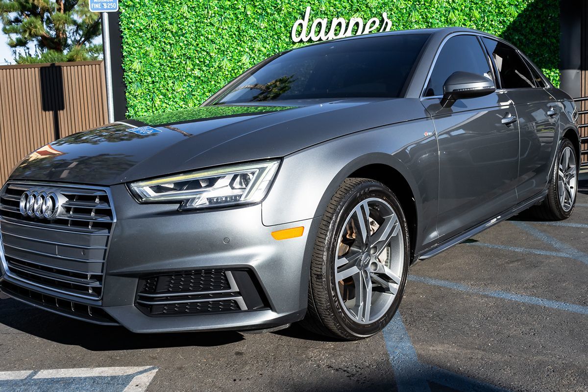 2017 Audi A4 Premium Plus's photo