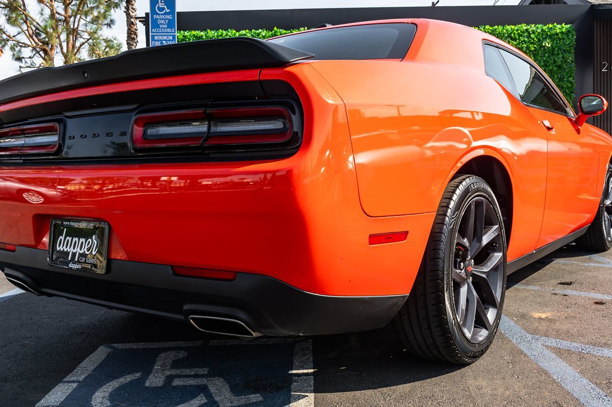 2021 Dodge Challenger SXT's photo