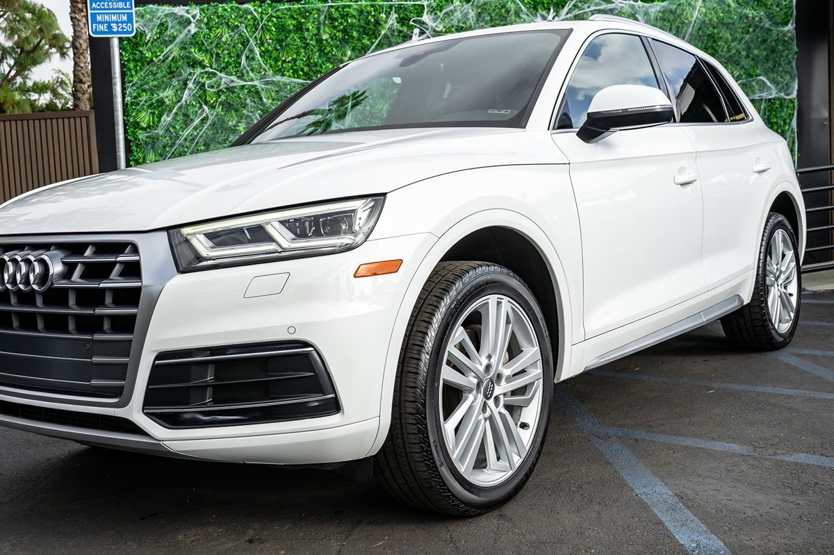 2018 Audi Q5 Premium Plus's photo