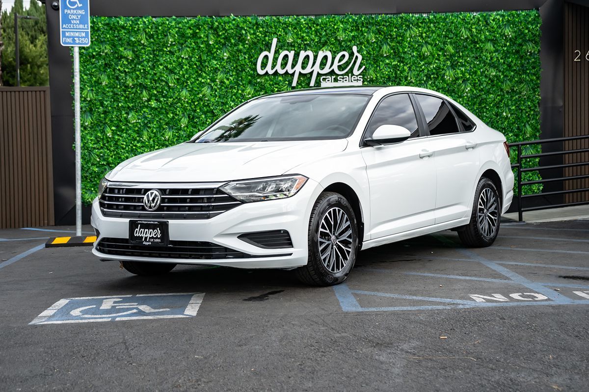 2021 Volkswagen Jetta SE's photo