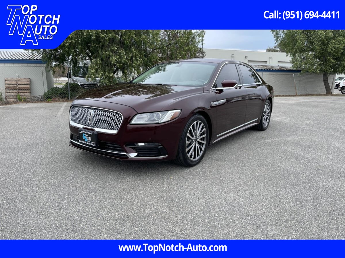 2017 Lincoln Continental Select's photo