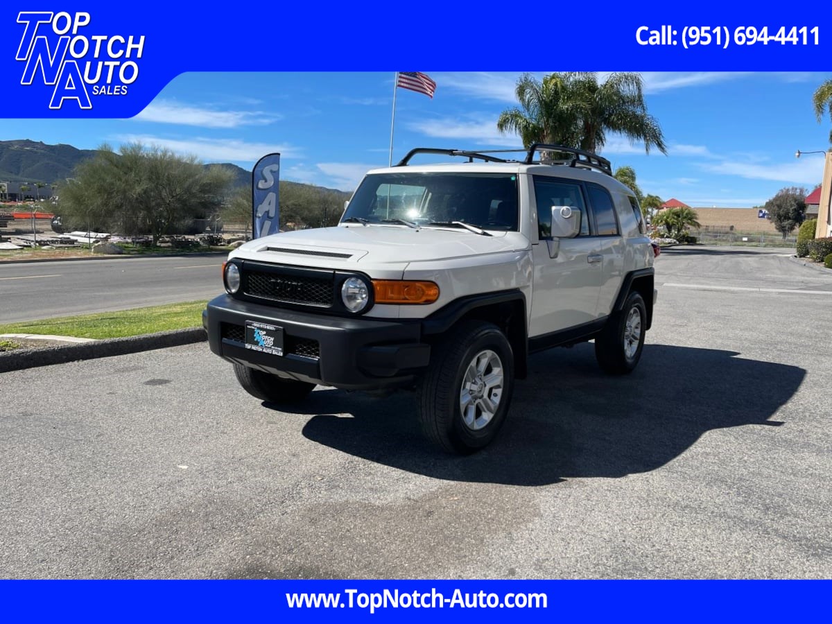 2014 Toyota FJ Cruiser Base