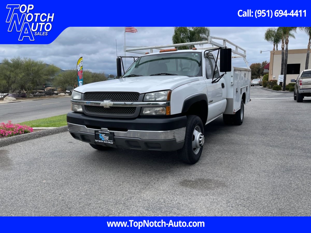 2004 Chevrolet Silverado 3500 Chassis Cab LS
