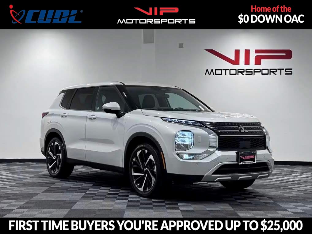 2024 Mitsubishi Outlander SE's photo