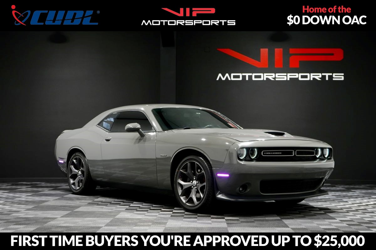 2019 Dodge Challenger R/T's photo