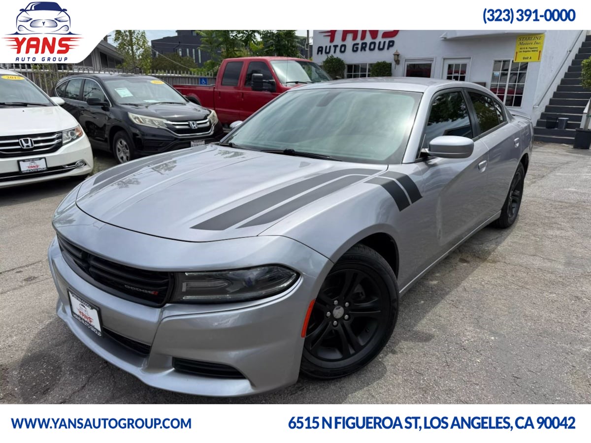 2018 Dodge Charger SXT's photo