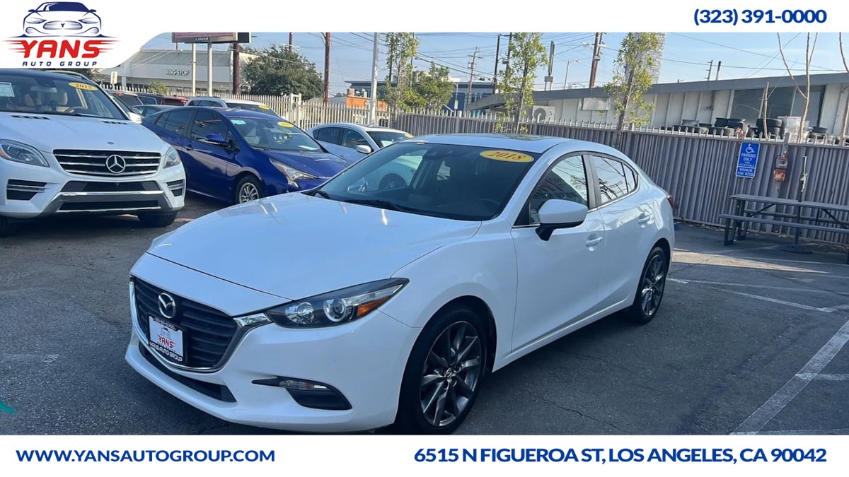 2018 Mazda Mazda3 Touring's photo