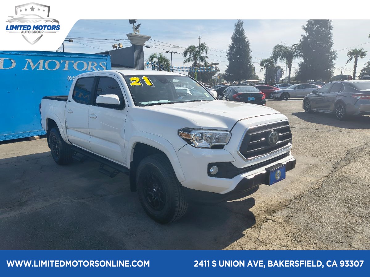 2021 Toyota Tacoma SR5's photo