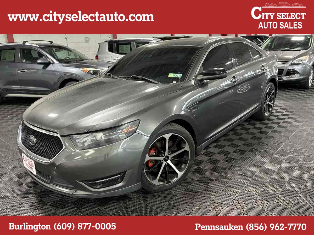 2015 Ford Taurus SHO's photo