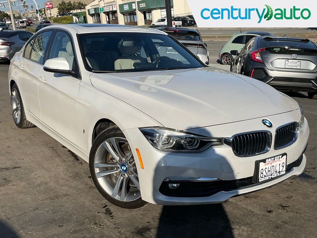 2017 BMW 3 Series 330e