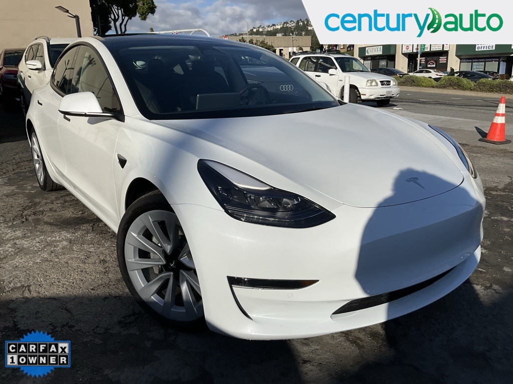 2022 Tesla Model 3 Base's photo