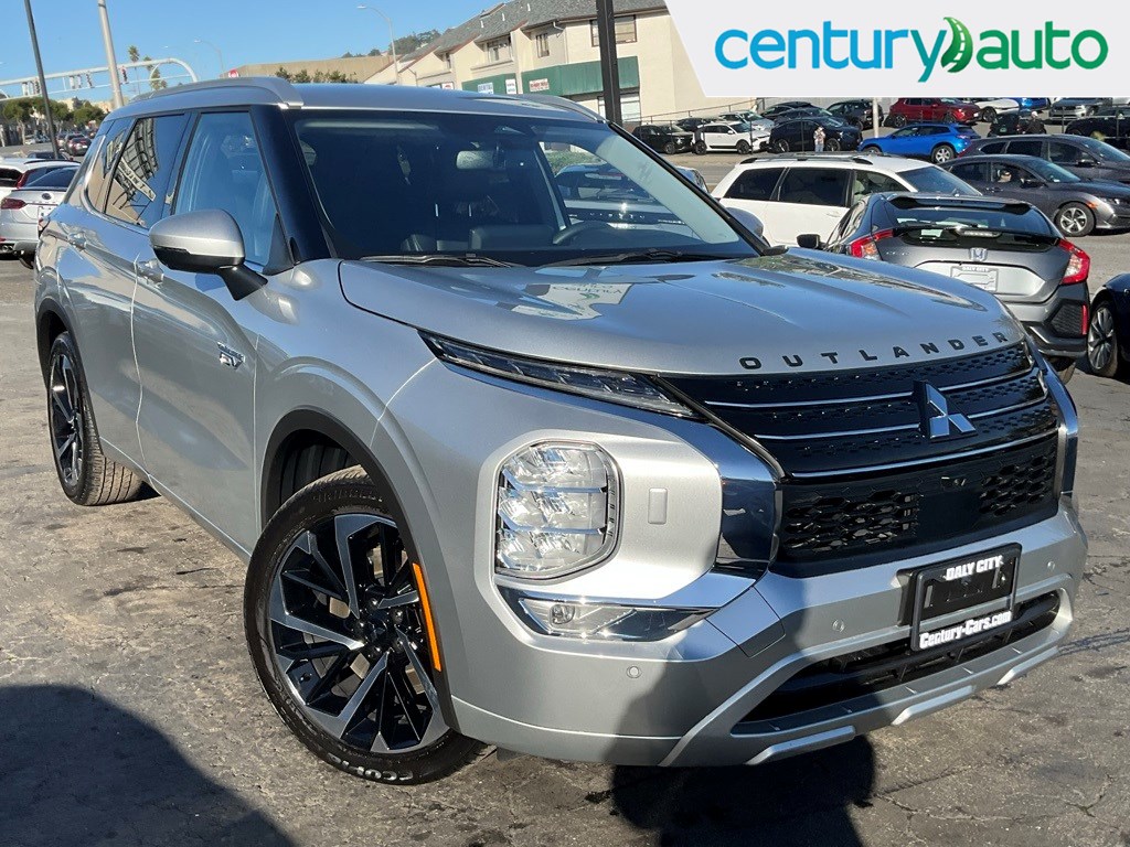 2024 Mitsubishi Outlander Plug-in Hybrid SEL's photo
