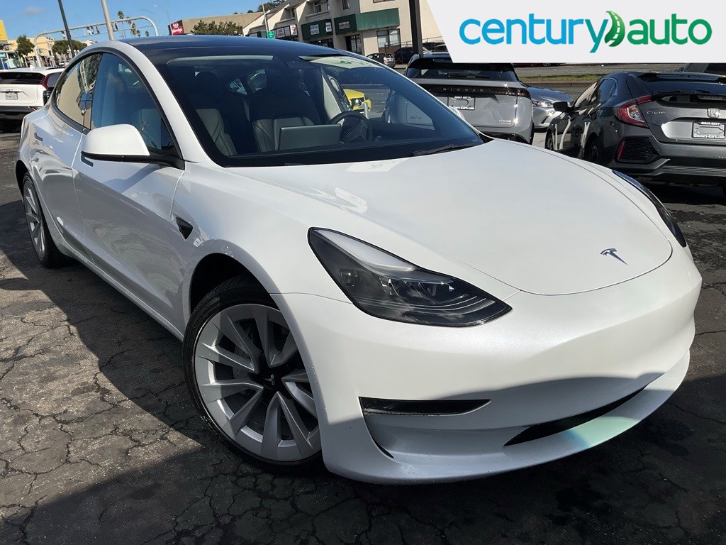 2023 Tesla Model 3 Base's photo