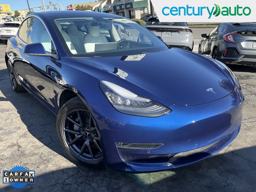 2019 Tesla Model 3 Long Range's photo