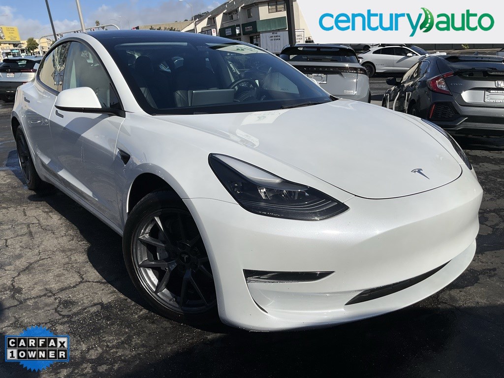 2023 Tesla Model 3 Base's photo