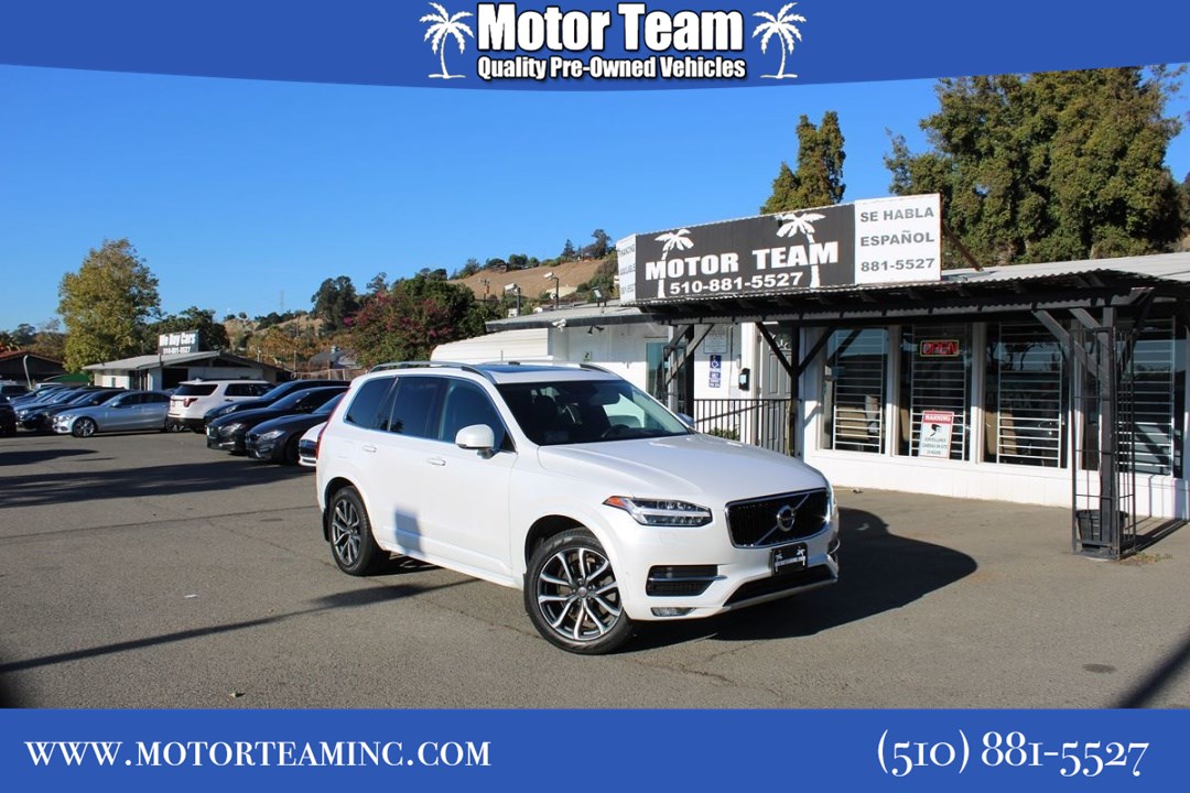 2018 Volvo XC90 Momentum's photo