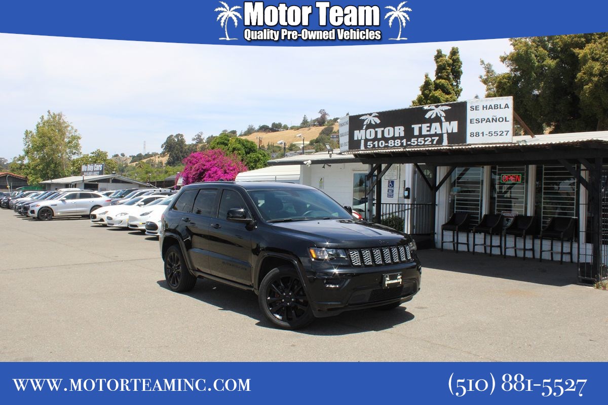 2018 Jeep Grand Cherokee Altitude's photo