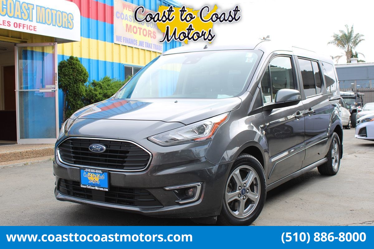 2019 Ford Transit Connect Titanium's photo