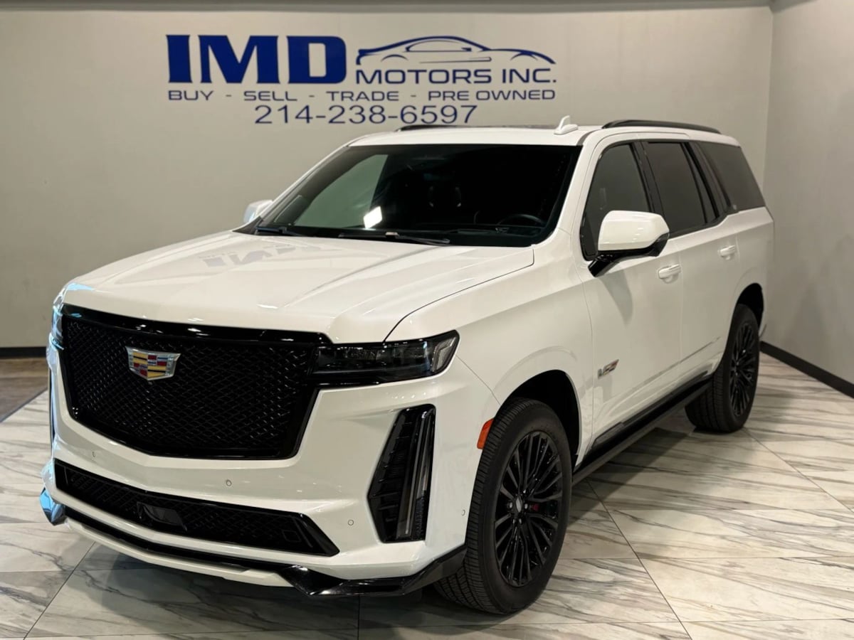 2023 Cadillac Escalade V-Series's photo