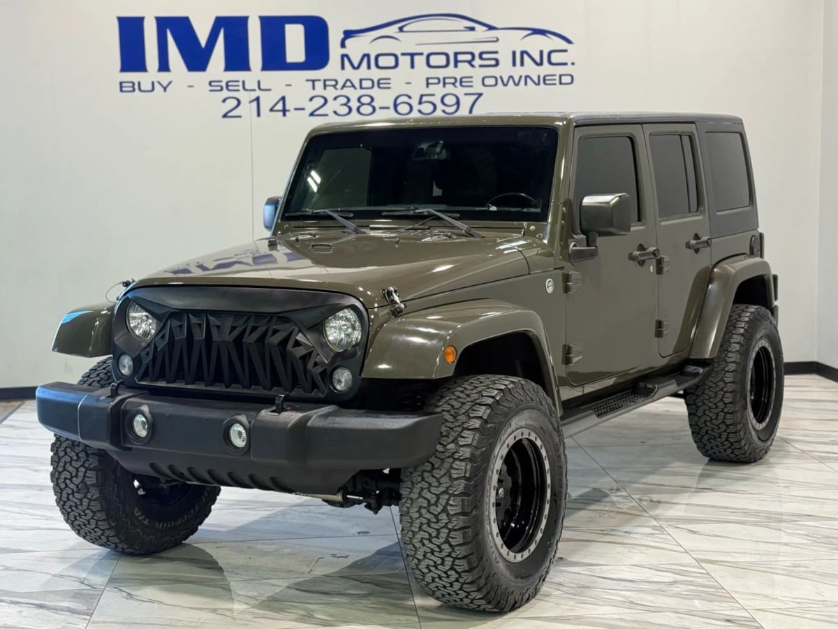 2015 Jeep Wrangler Unlimited Sahara's photo
