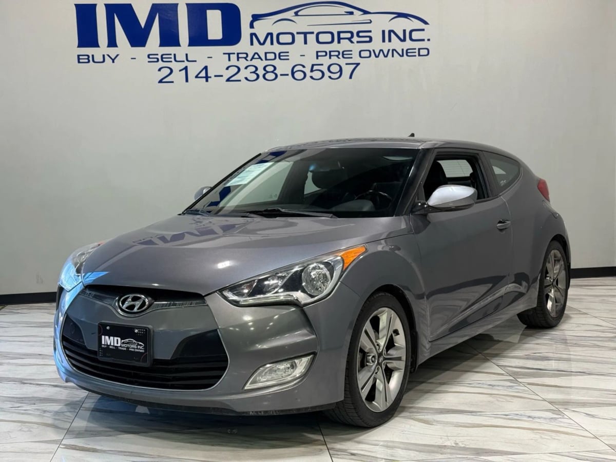 2016 Hyundai Veloster Base's photo