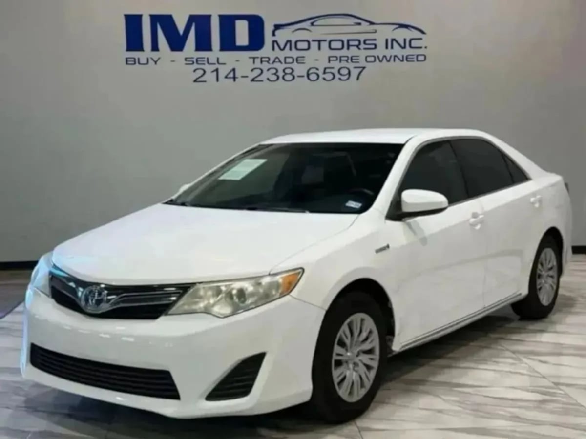 2013 Toyota Camry LE Hybrid