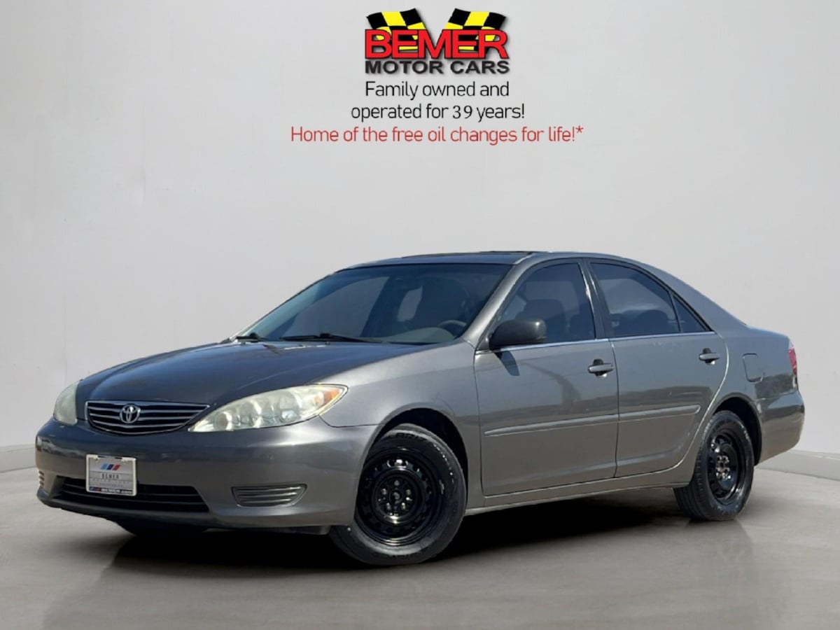 2005 Toyota Camry Standard