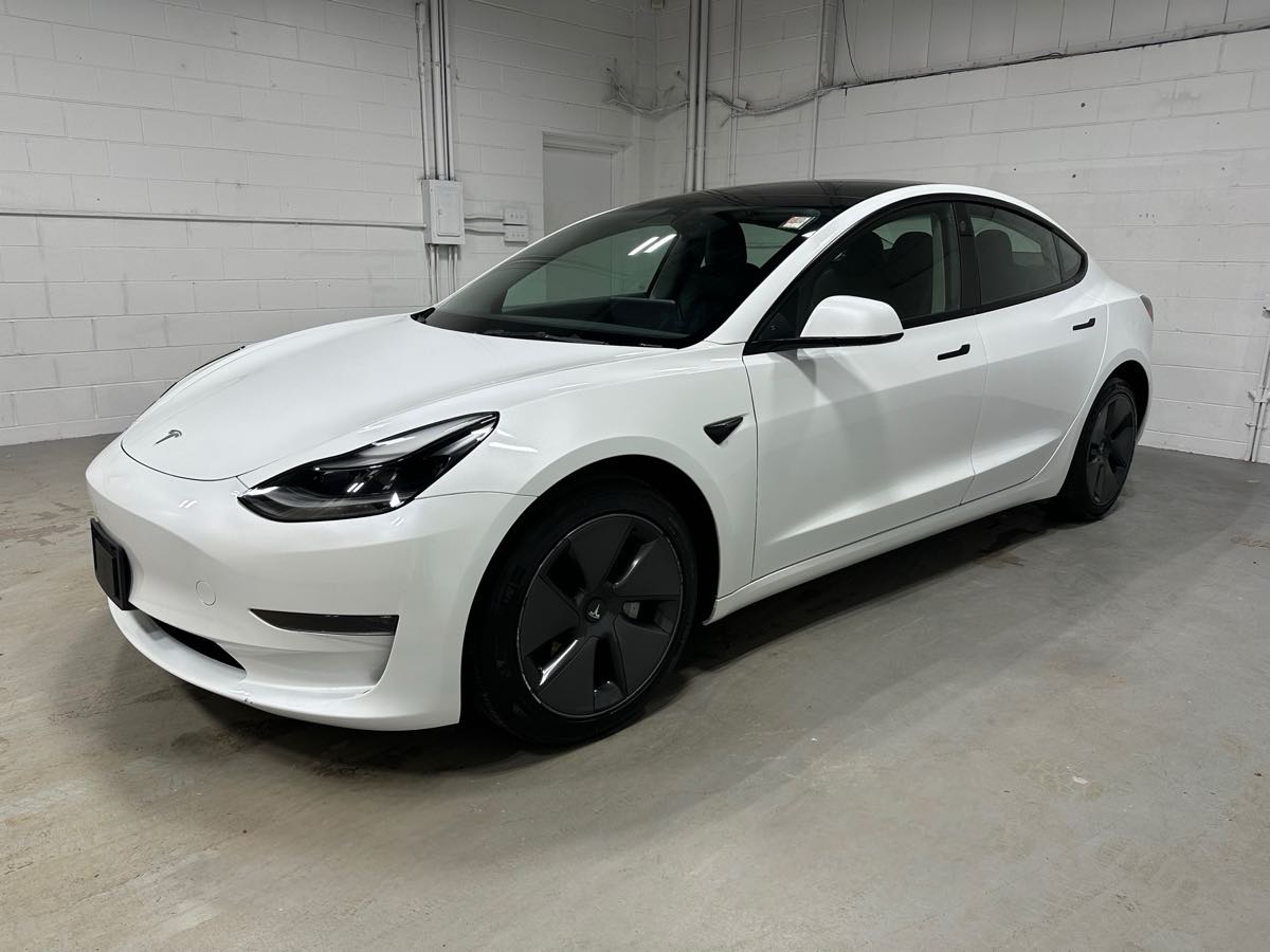 2023 Tesla Model 3 Base's photo
