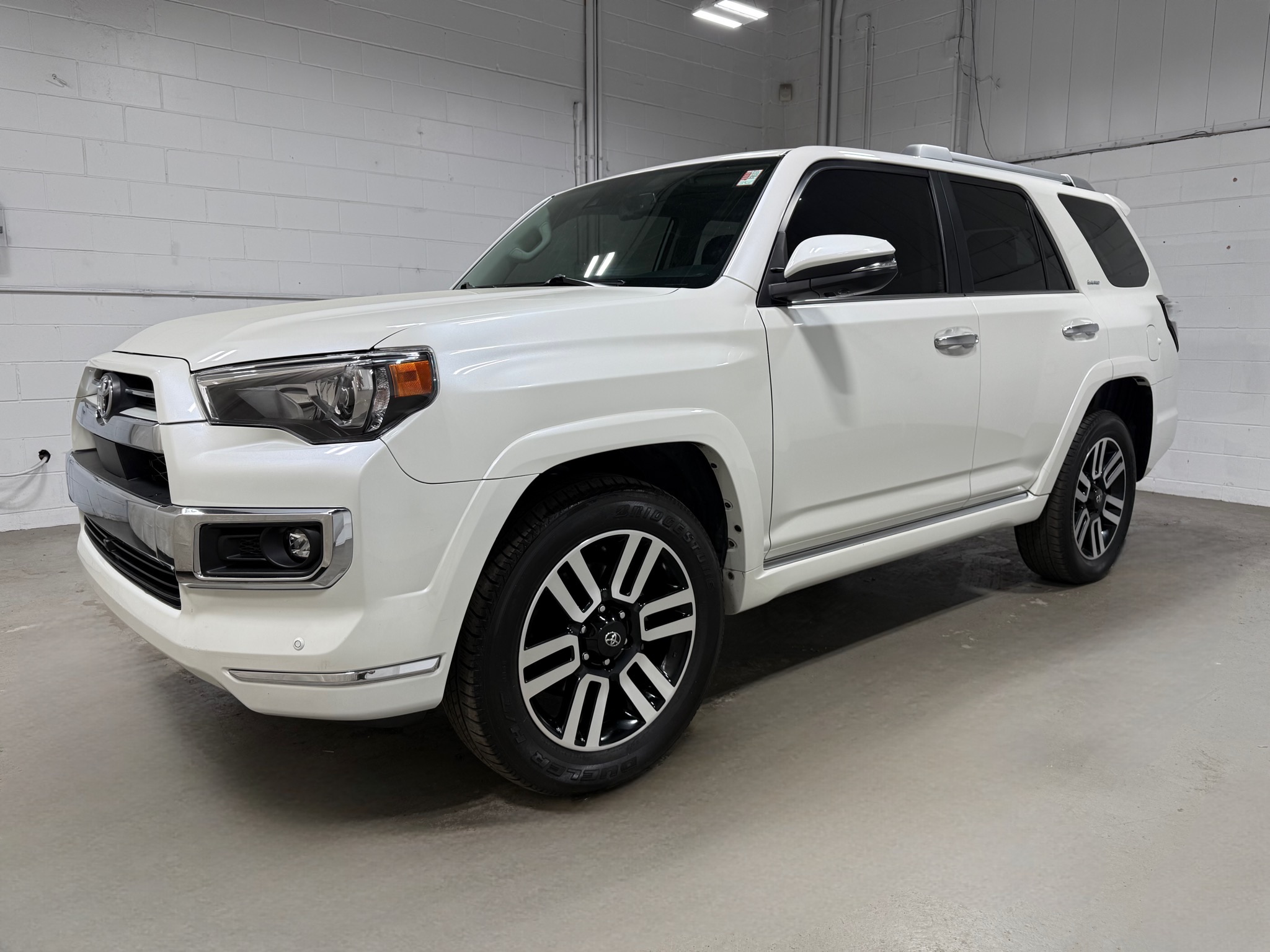 2022 Toyota 4Runner Limited's photo